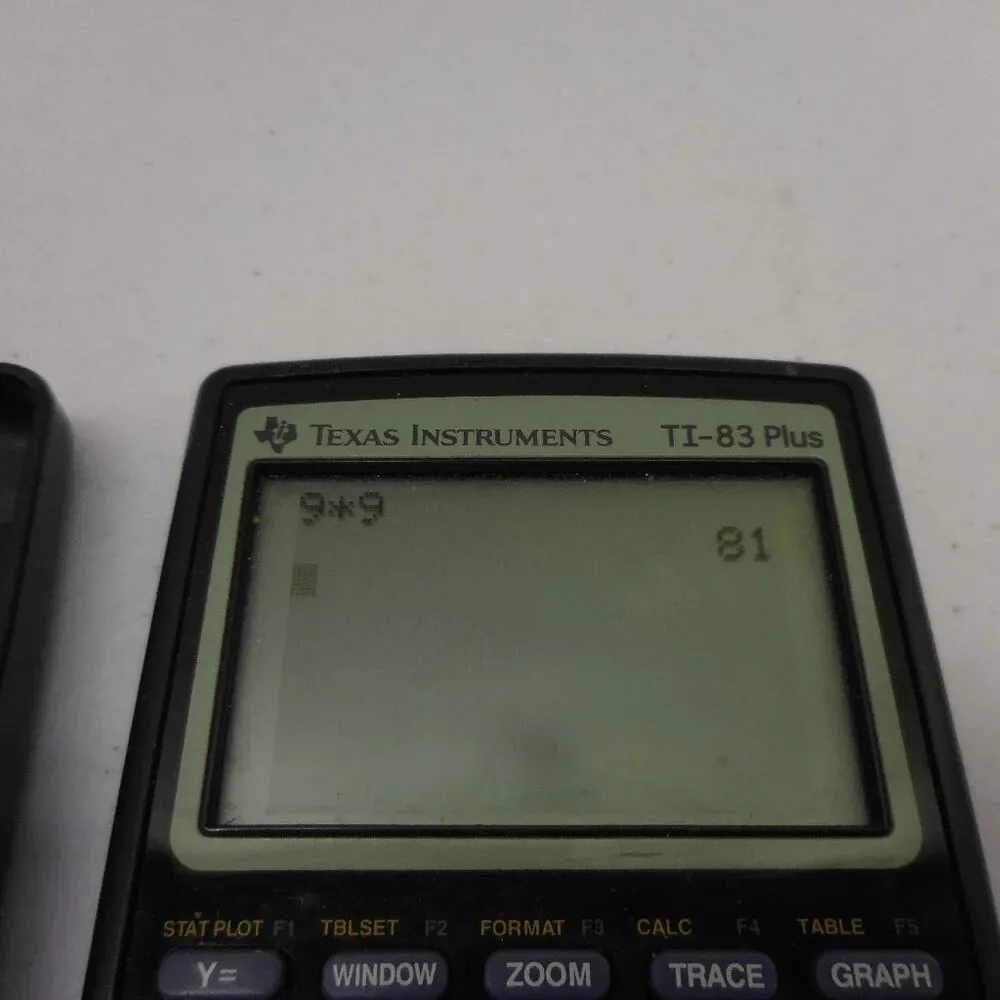 Texas Instruments TI-83 Plus Graphing Calculator With Cover Algebra Math - WORKS